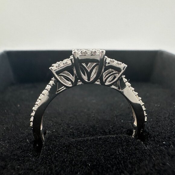 Stunning 1/2 Carat VS Lab Diamond Ring with Digital Appraisal Size 10 - Picture 12 of 16